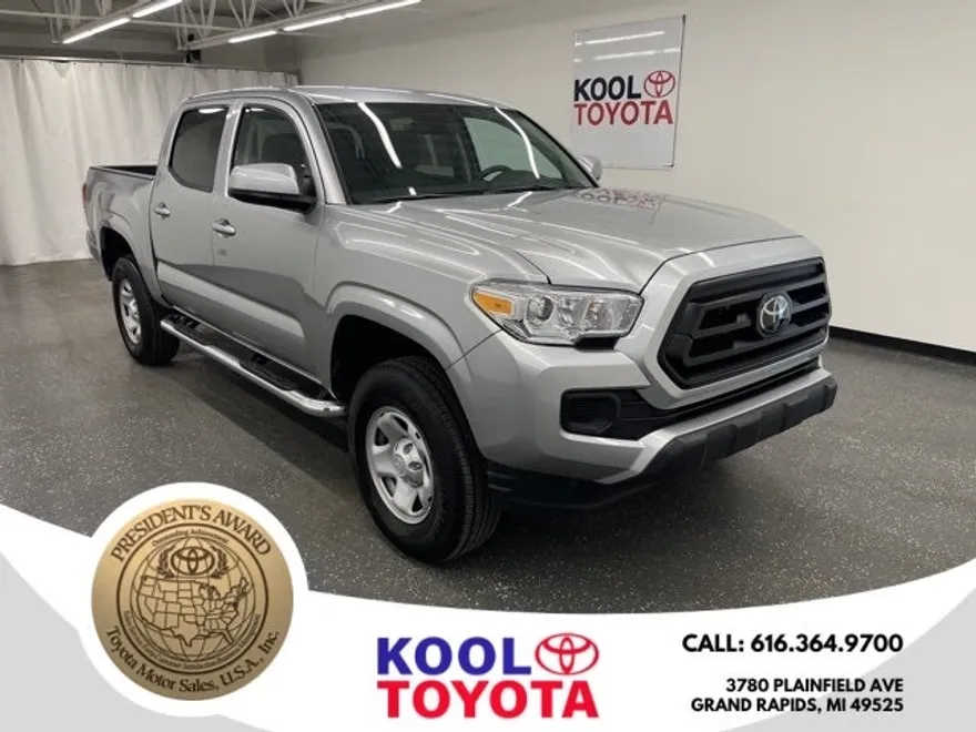2023 Toyota Tacoma SR V6 photo 1