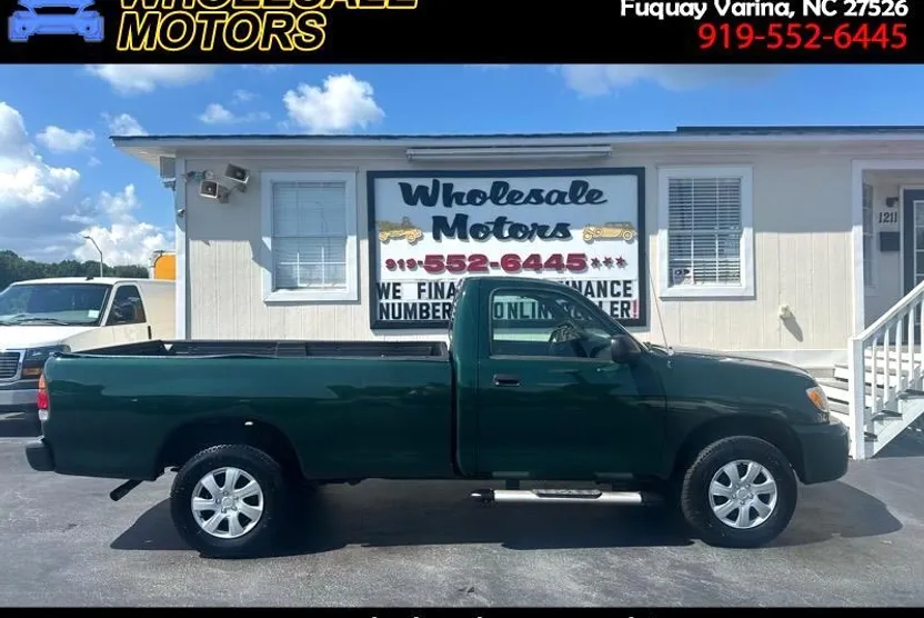 2004 Toyota Tundra Base photo 1
