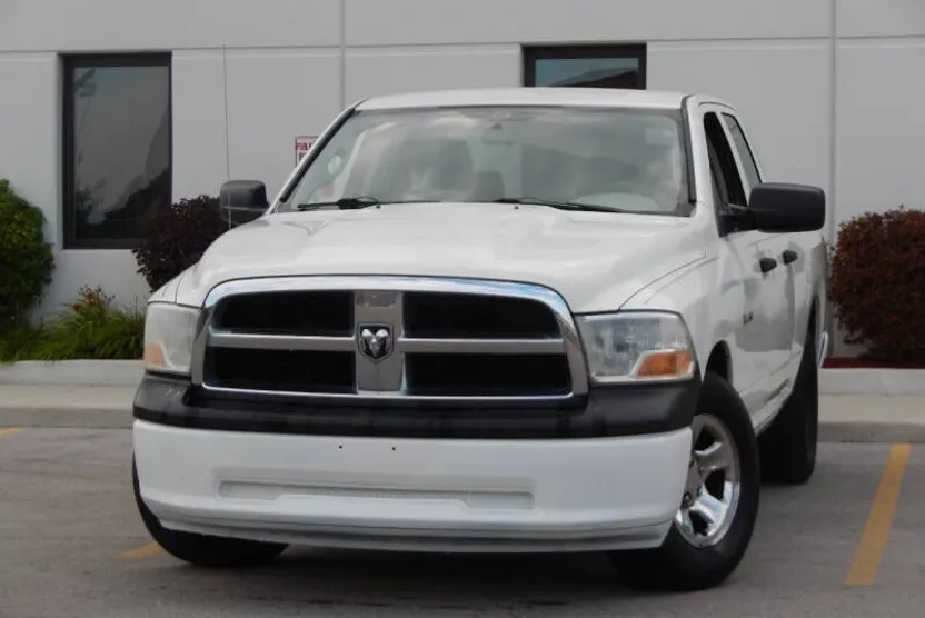 2009 Dodge Ram ST photo 1