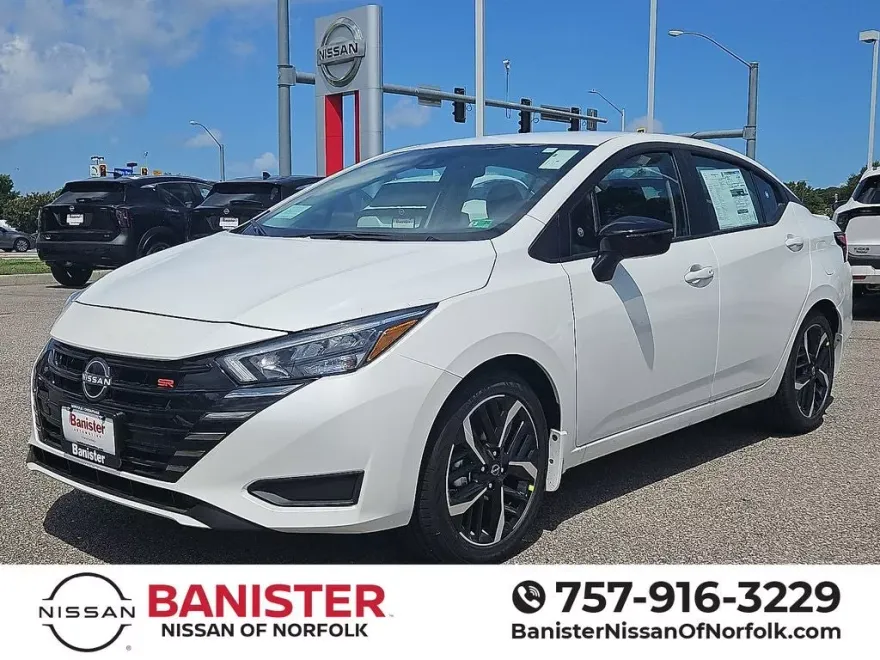 2025 Nissan Versa SR photo 1