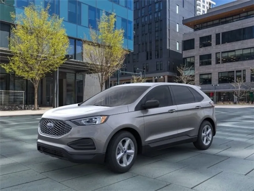 2024 Ford Edge SE photo 1