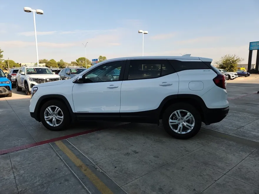 2024 Gmc Terrain SLE photo 1