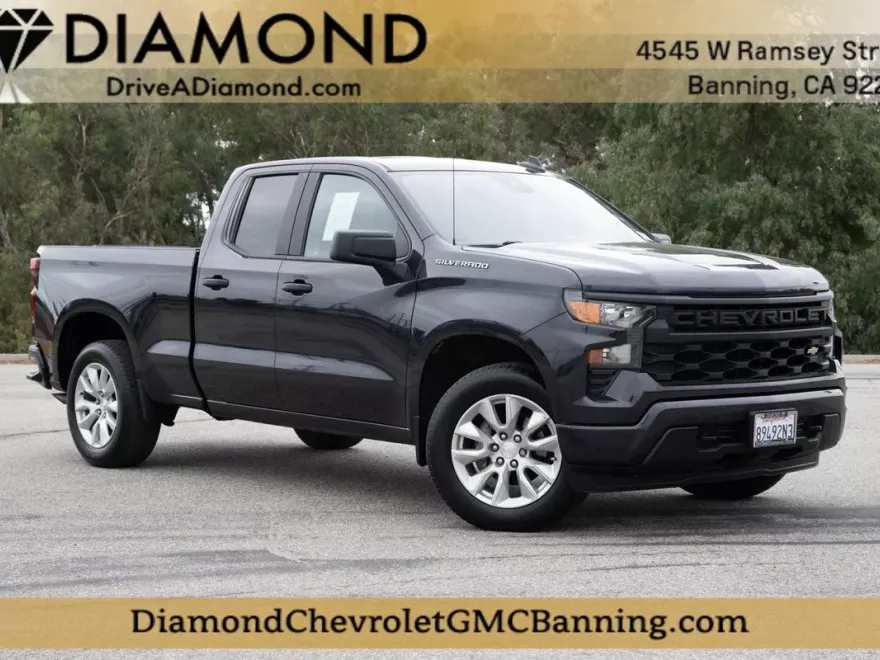 2022 Chevrolet Silverado 1500 Custom photo 1