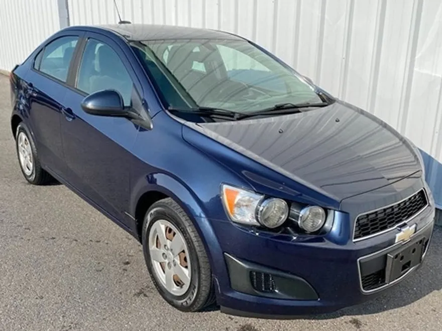 2015 Chevrolet Sonic LS photo 1