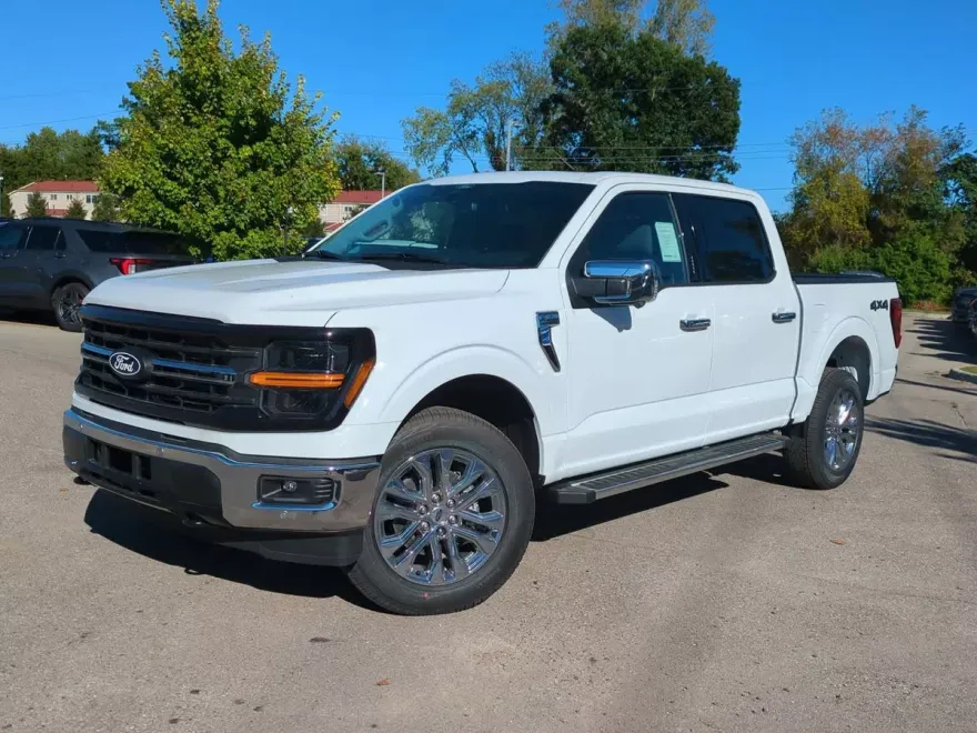 2024 Ford F-150 XLT photo 1