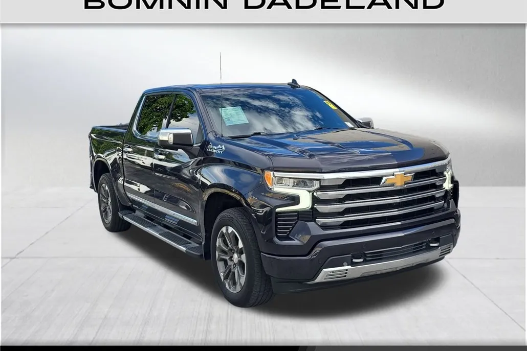 2023 Chevrolet Silverado 1500 High Country photo 1