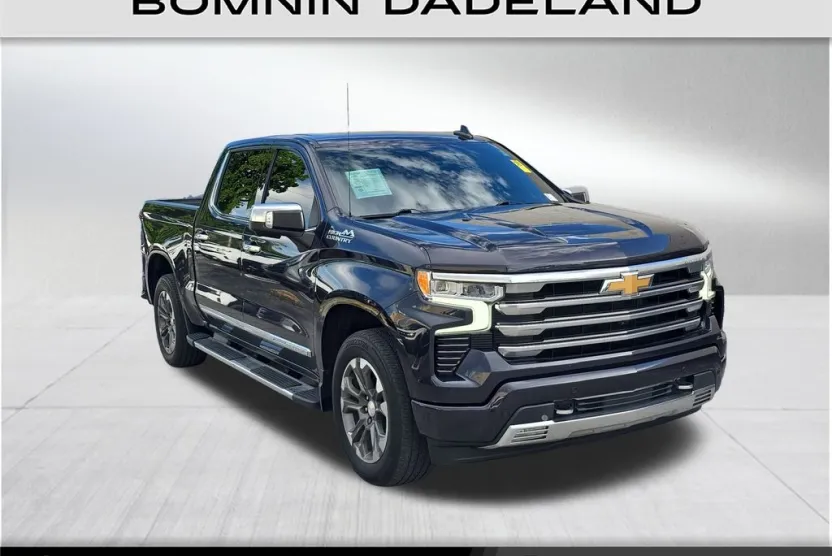 2023 Chevrolet Silverado 1500 High Country photo 1
