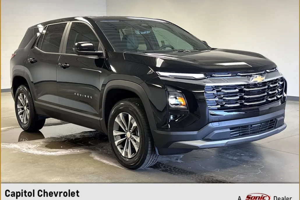 2026 Chevrolet Equinox LT photo 1