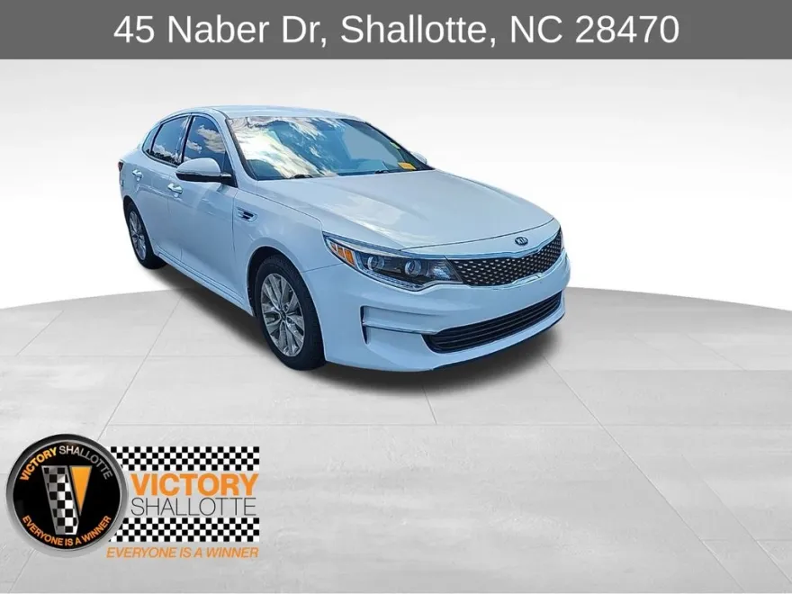 2016 Kia Optima EX photo 1