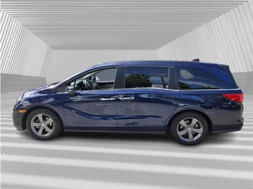 2022 Honda Odyssey EX photo 1