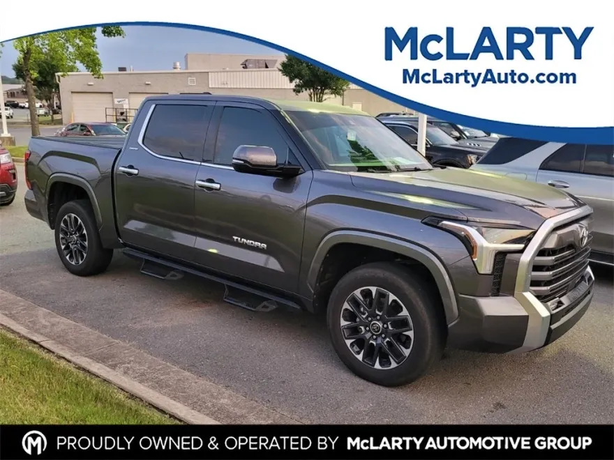 2022 Toyota Tundra Limited CrewMax photo 1