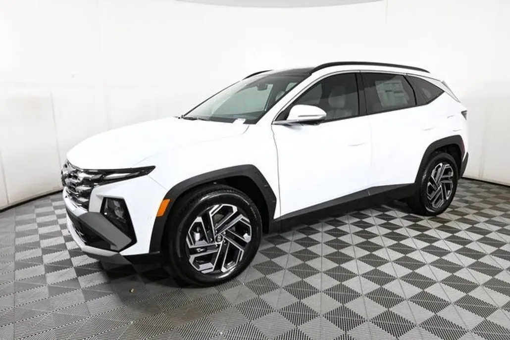 2025 Hyundai Tucson Hybrid Limited photo 1