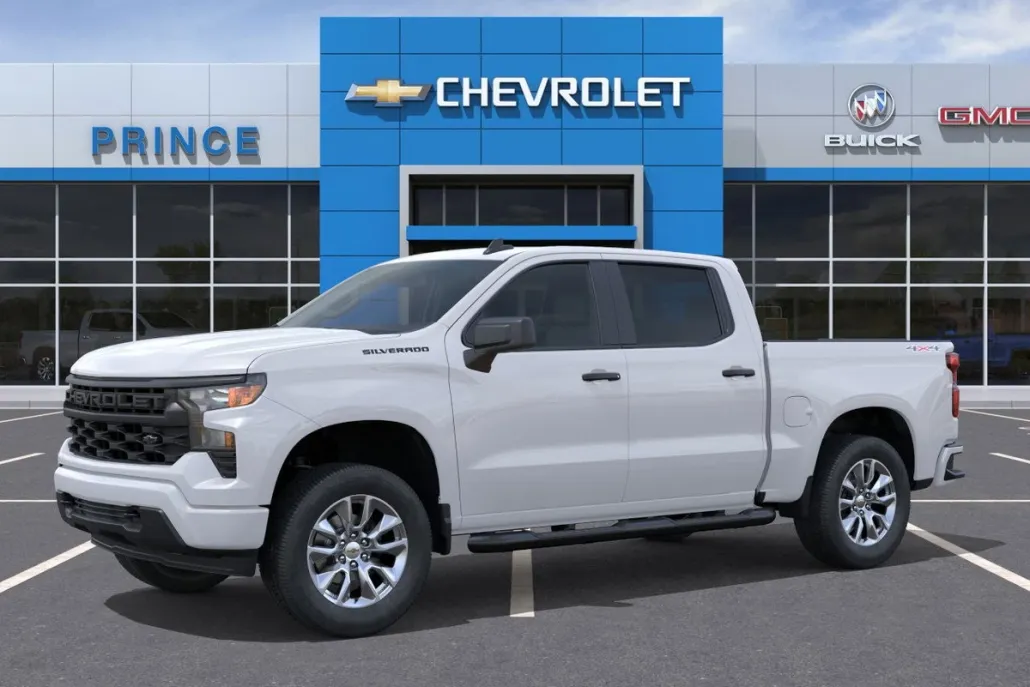 2026 Chevrolet Silverado 1500 Custom photo 1