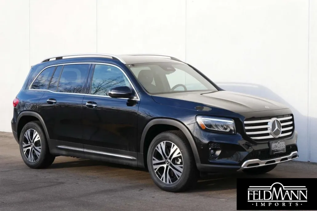 2025 Mercedes Benz GLB 250 4MATIC photo 1