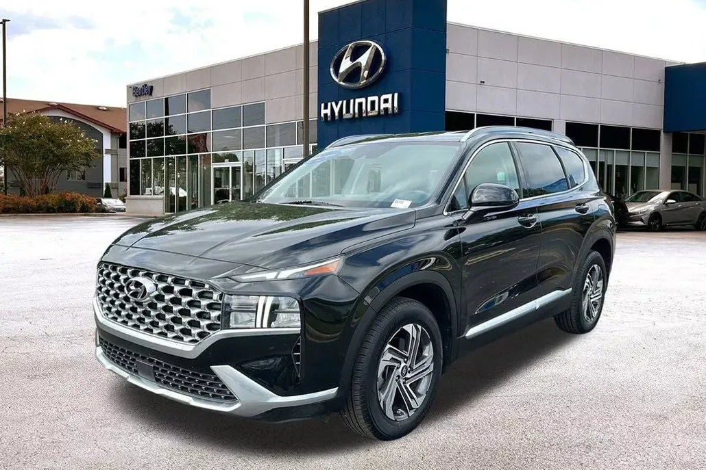 2022 Hyundai Santa Fe SEL photo 1