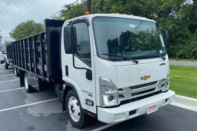 2024 Chevrolet Silverado 4500HD Base photo 1