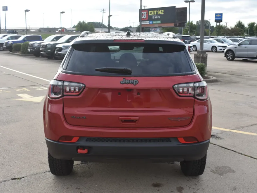 2026 Jeep Compass Trailhawk photo 1