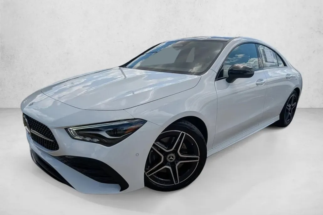 2025 Mercedes Benz CLA 250 4MATIC photo 1