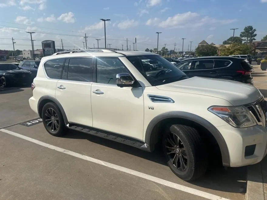 2018 Nissan Armada Platinum photo 1
