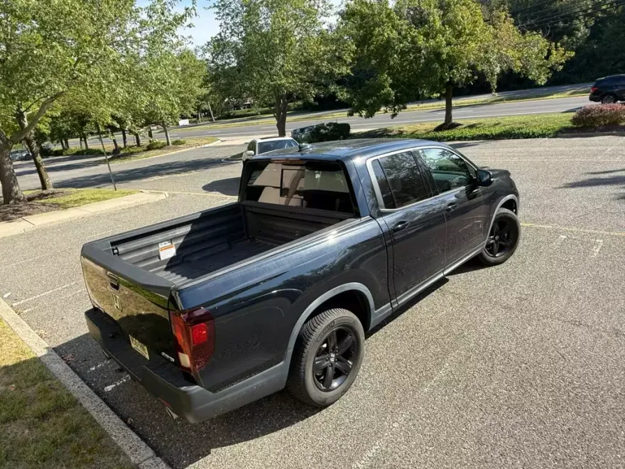 2023 Honda Ridgeline Black Edition photo 1