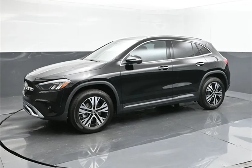 2025 Mercedes Benz GLA 250 4MATIC photo 1