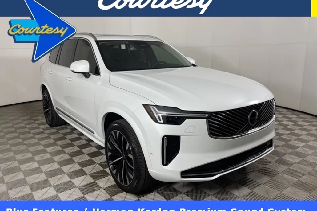 2025 Volvo XC90 AWD Plus photo 1