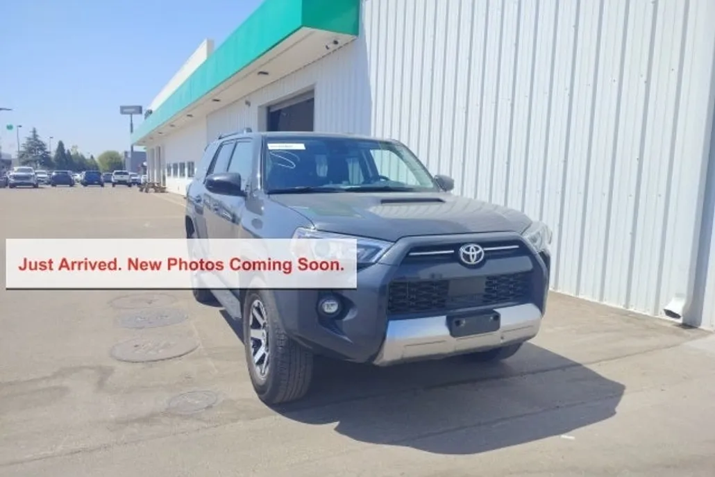 2024 Toyota 4Runner TRD Off-Road photo 1