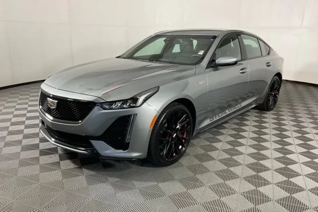 2024 Cadillac CT5 V photo 1