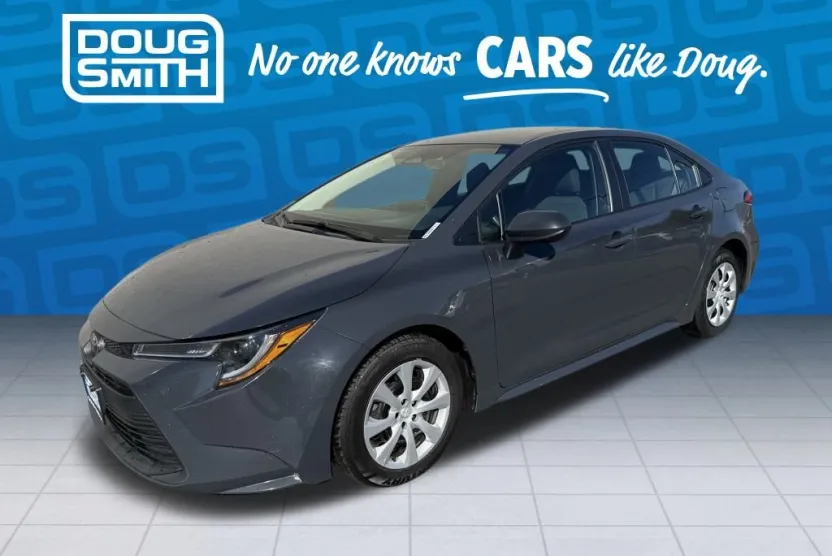 2023 Toyota Corolla LE photo 1