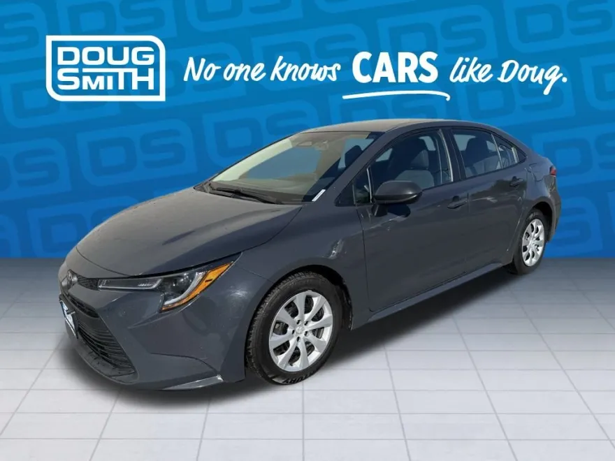 2023 Toyota Corolla LE photo 1