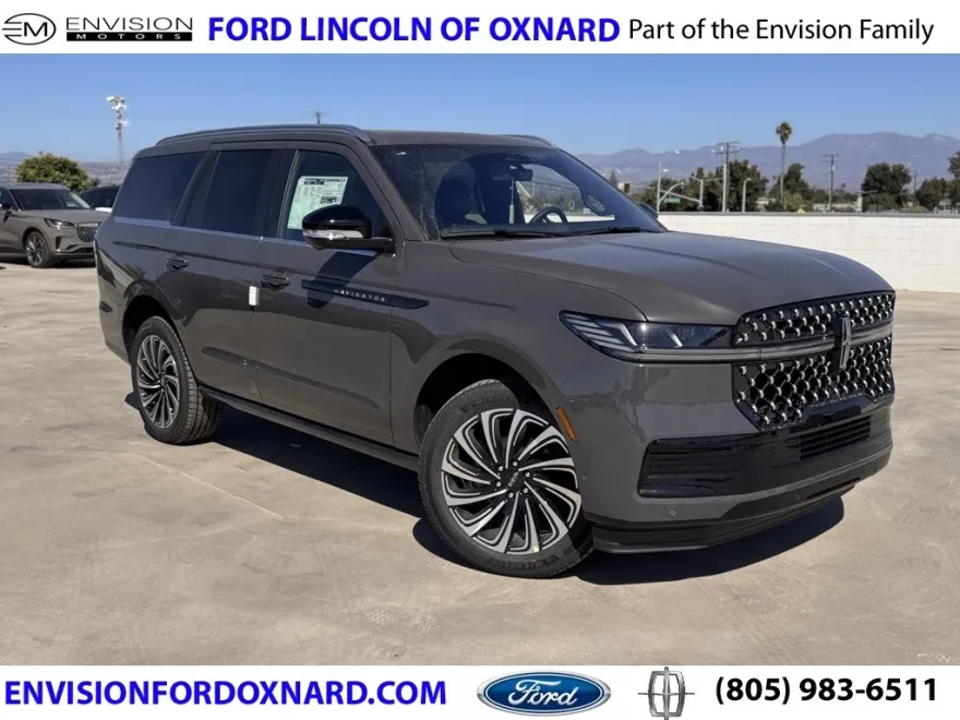 2025 Lincoln Navigator Black Label photo 1