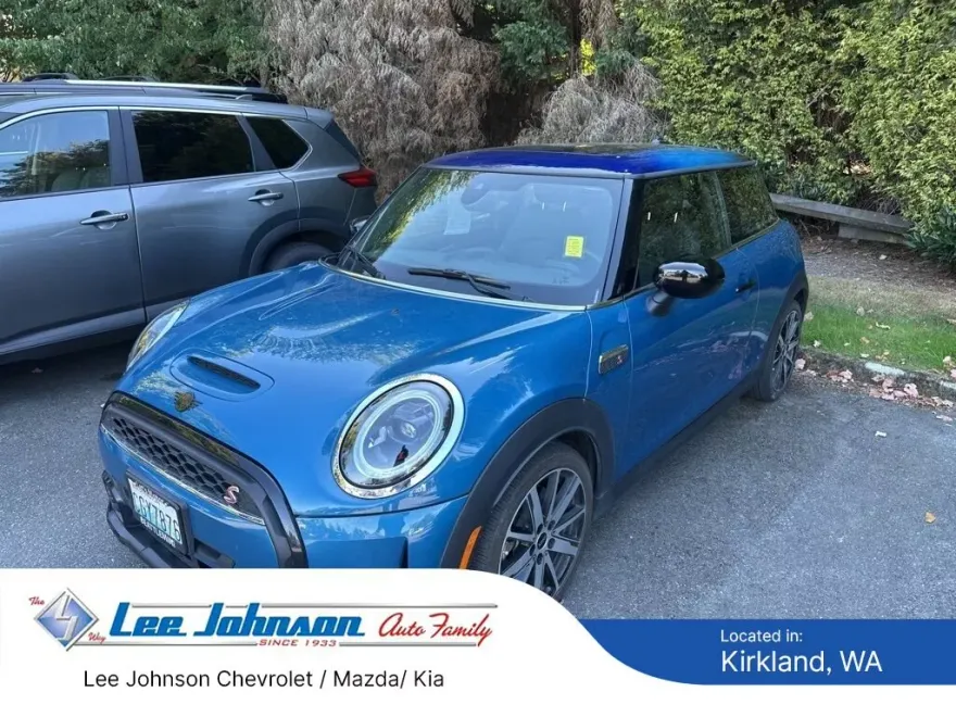 2023 Mini Cooper 2 Door Hardtop Base photo 1
