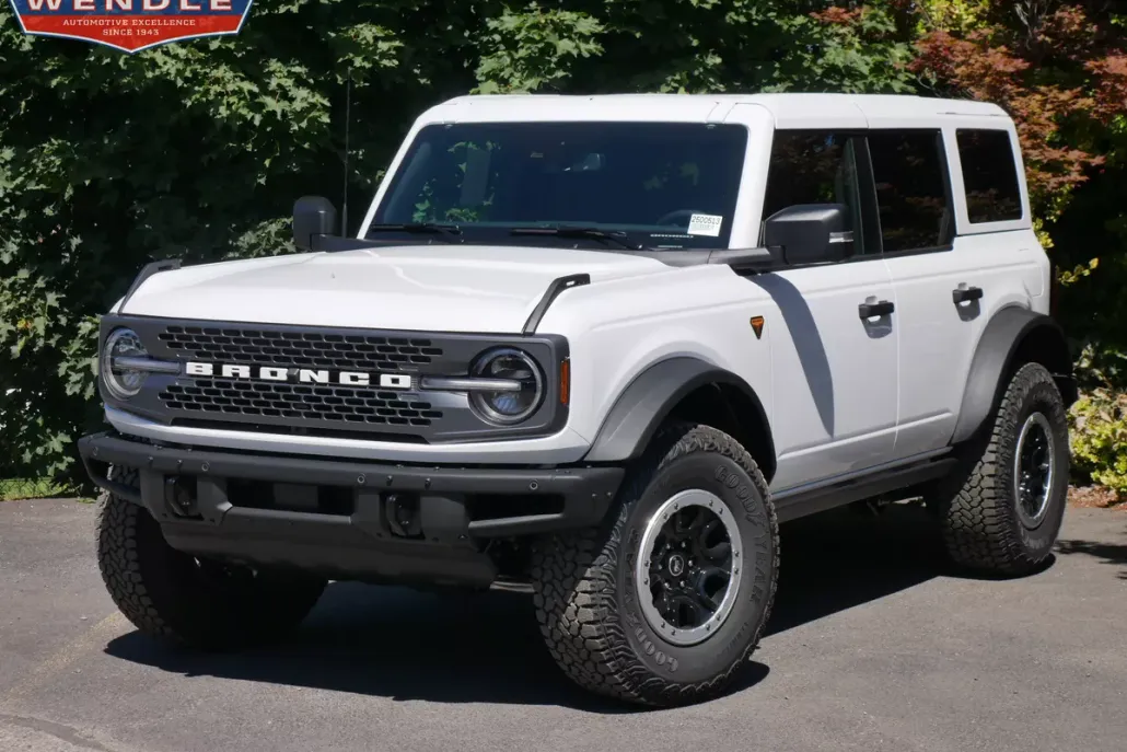 2025 Ford Bronco Badlands photo 1