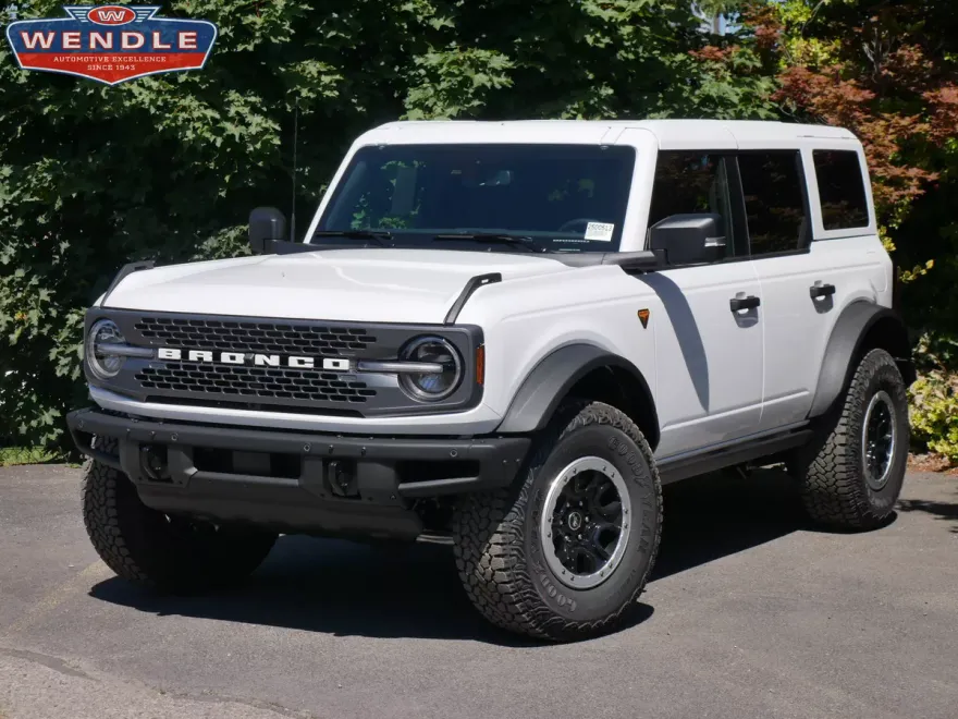2025 Ford Bronco Badlands photo 1