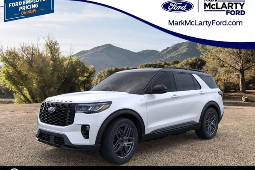 2025 Ford Explorer ST-Line photo 1
