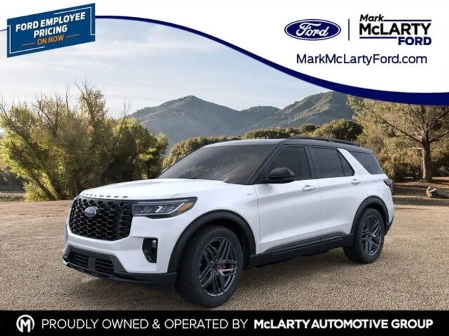 2025 Ford Explorer ST-Line photo 1
