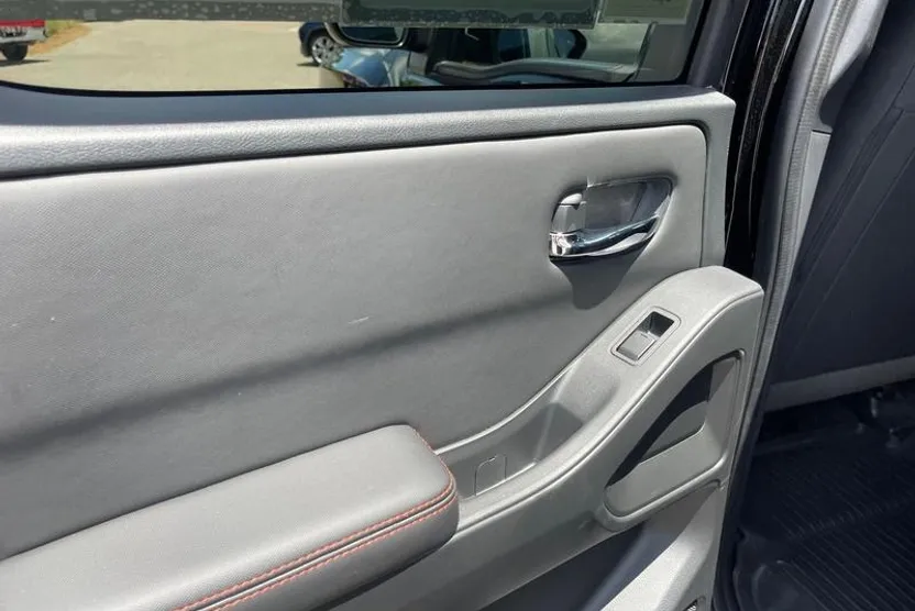 2024 Nissan Frontier PRO-4X photo 1