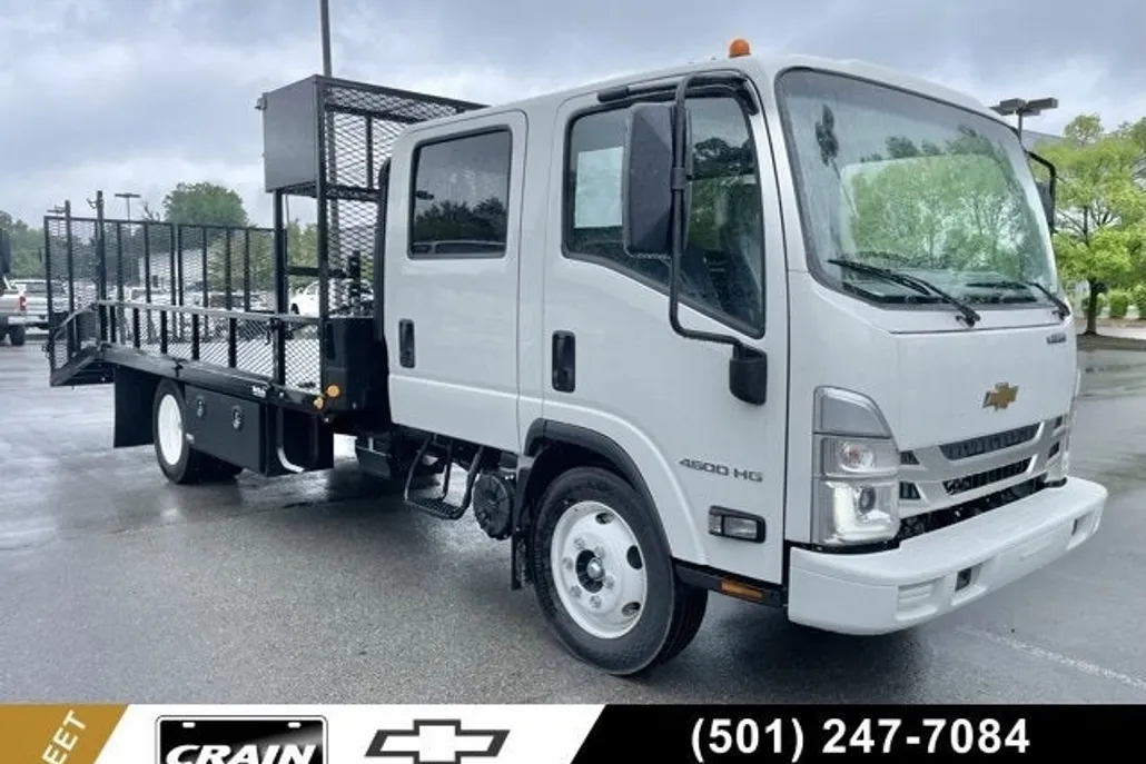2026 Chevrolet Silverado 4500HD Base photo 1