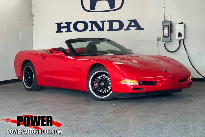 1998 Chevrolet Corvette Base photo 1