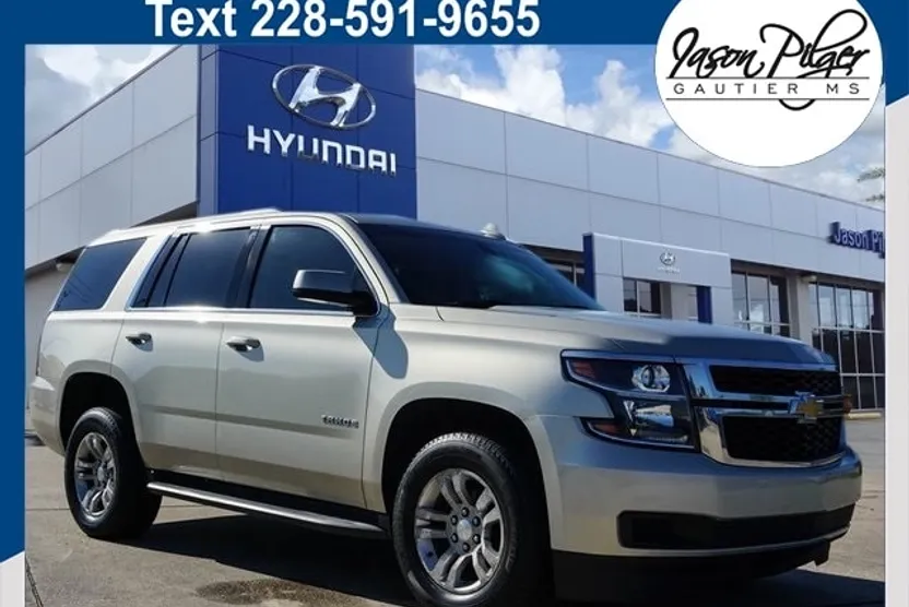 2017 Chevrolet Tahoe LS photo 1