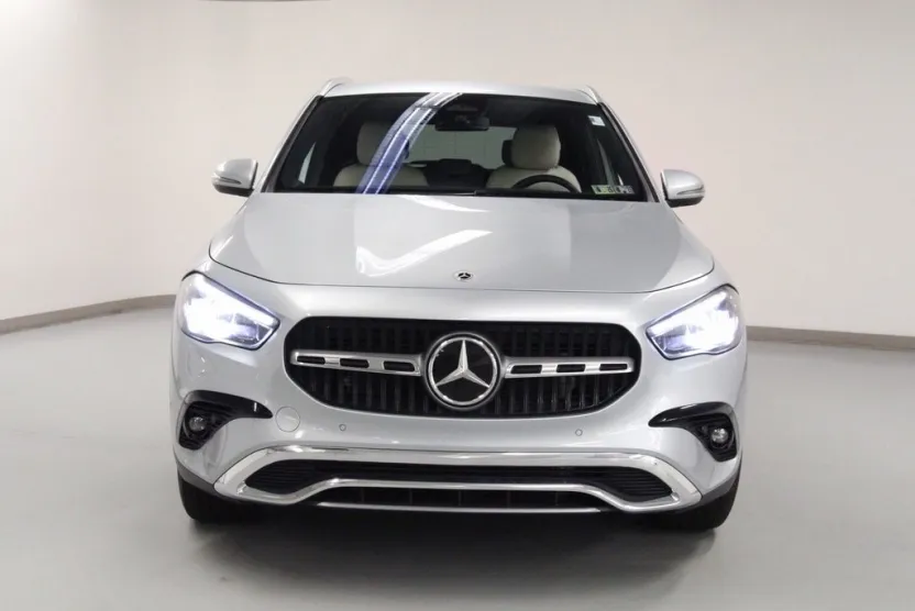 2025 Mercedes Benz GLA 250 4MATIC photo 1