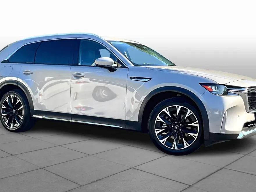 2024 Mazda CX-90 Premium photo 1