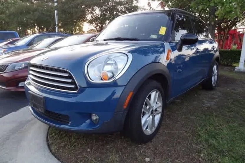 2012 Mini Countryman photo 1