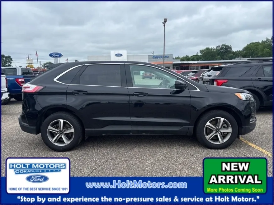 2023 Ford Edge SEL photo 1