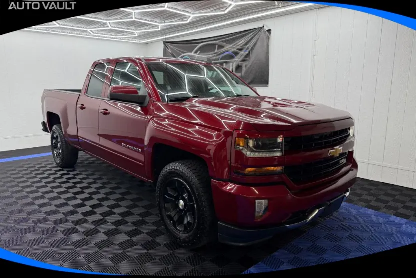 2018 Chevrolet Silverado 1500 Z71 LT photo 1