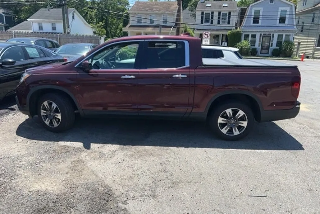 2019 Honda Ridgeline RTL-E photo 1