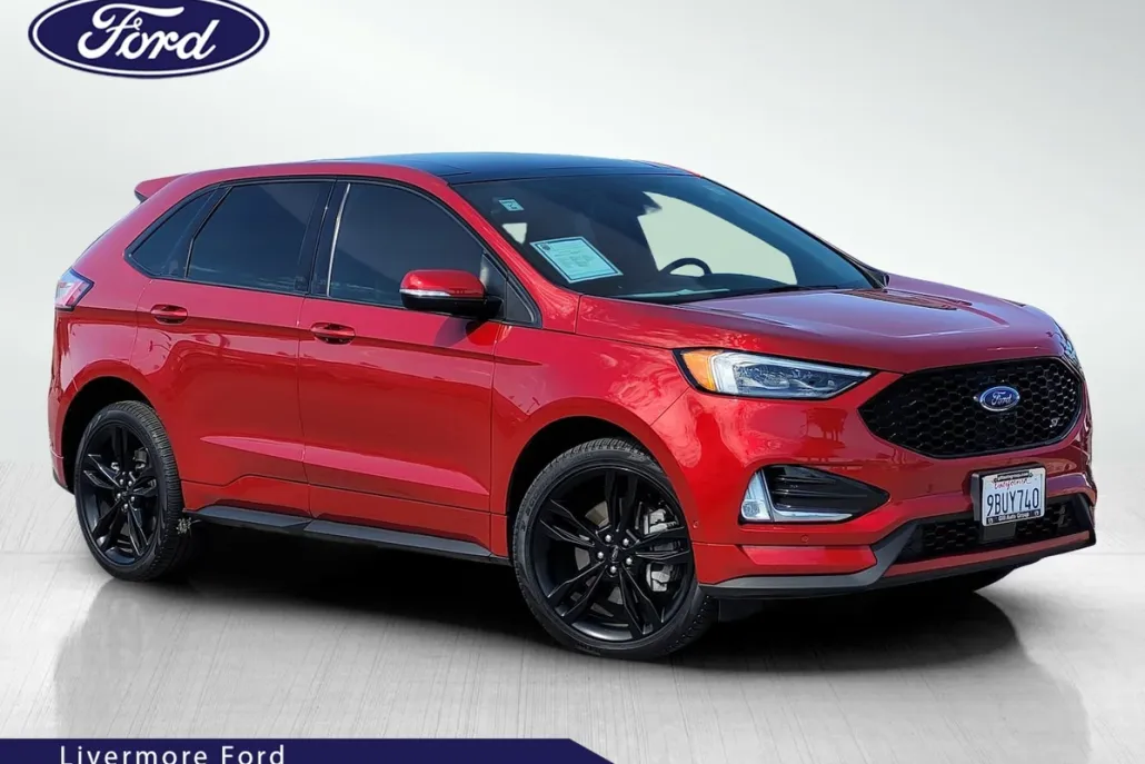 2022 Ford Edge ST photo 1