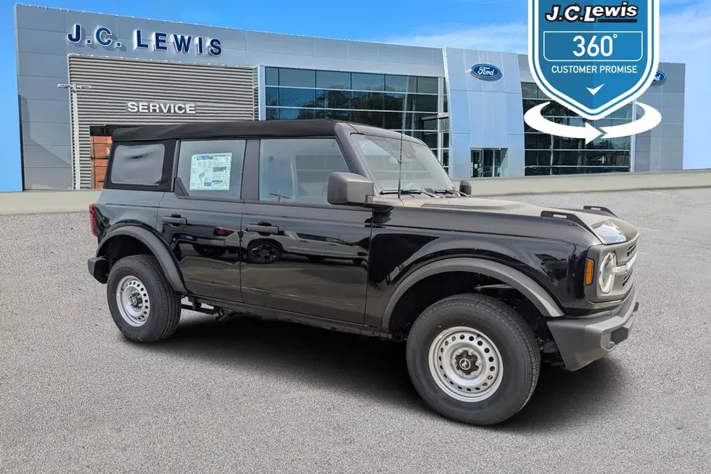 2025 Ford Bronco Base photo 1