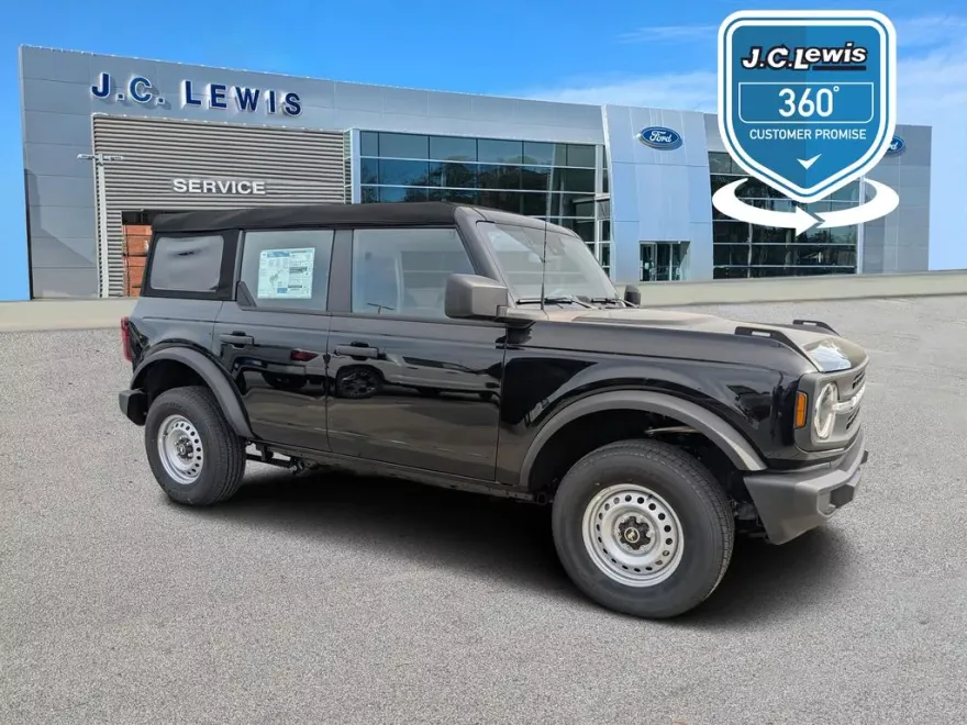 2025 Ford Bronco Base photo 1