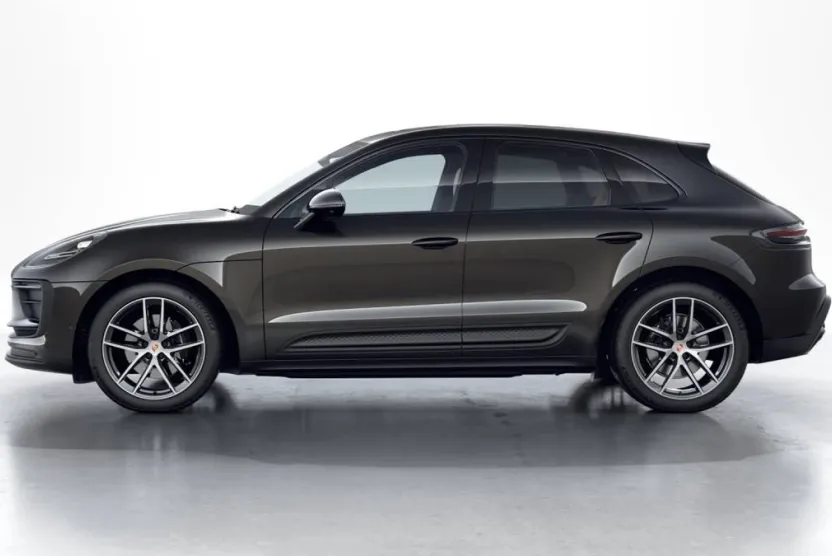 2026 Porsche Macan T photo 1